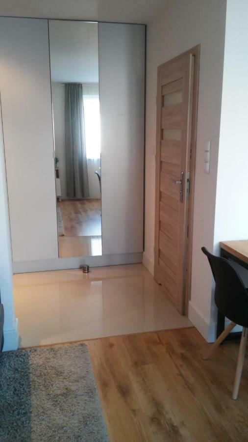 Apartament Jack Mielec Eksteriør bilde