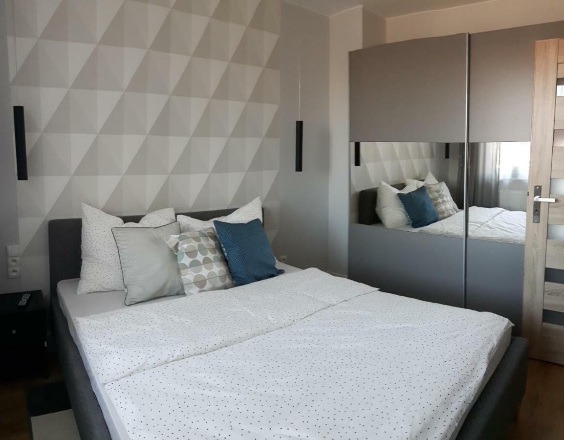 Apartament Jack Mielec Eksteriør bilde
